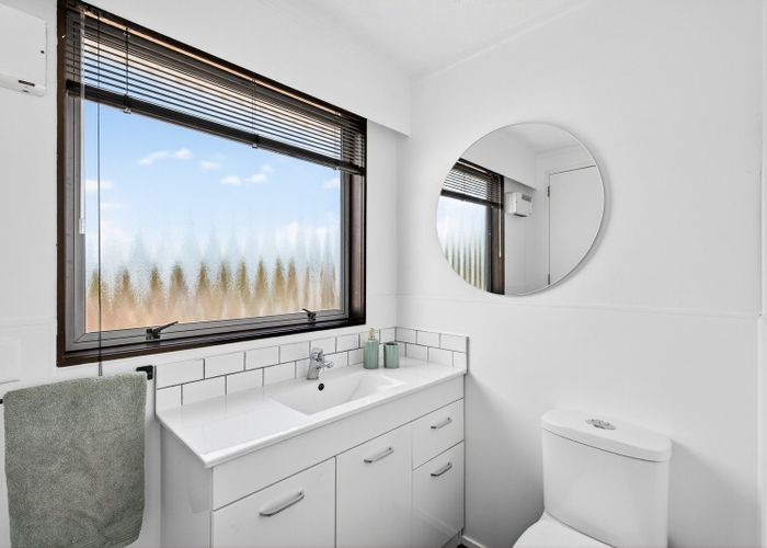  at 138 Gloucester Street, Taradale, Napier, Hawke's Bay