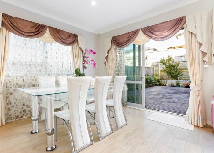  at 8 Palazzo Close, Flat Bush, Auckland
