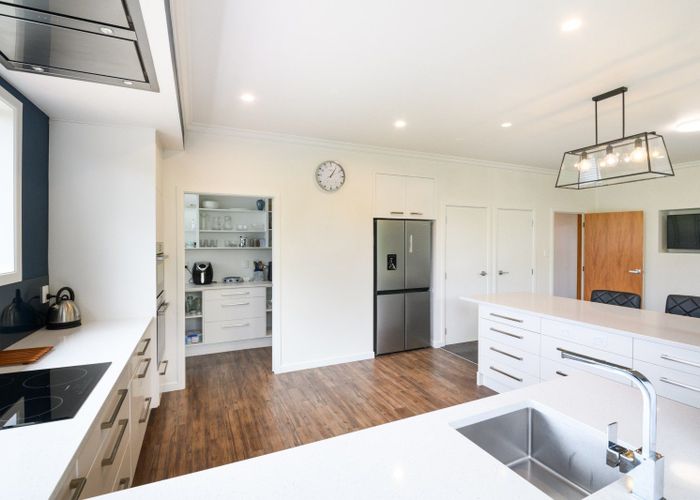  at 9 Awatea Terrace, Hokowhitu, Palmerston North
