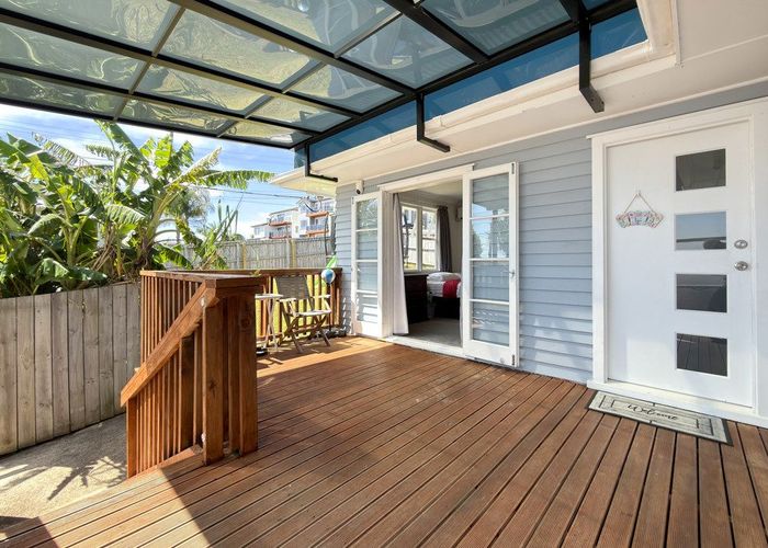  at 8 Gilliam Street, New Lynn, Waitakere City, Auckland