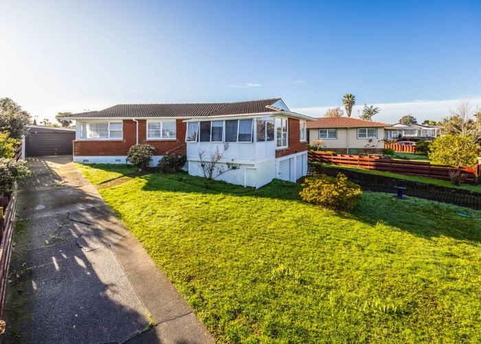  at 9 Ellison Place, Pakuranga Heights, Manukau City, Auckland