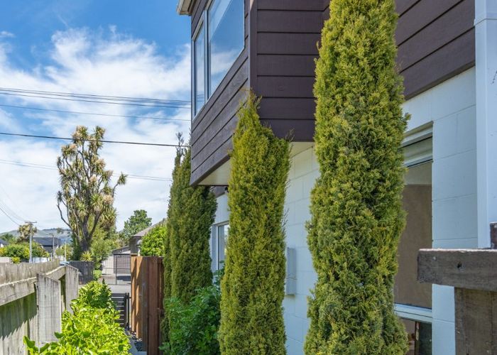  at 2/37 Avalon Street, Richmond, Christchurch City, Canterbury