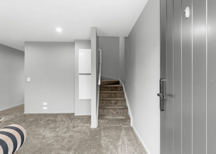  at 4/10 Newnham Terrace, Upper Riccarton, Christchurch City, Canterbury