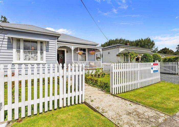  at 1 Franklin Road, Paparoa