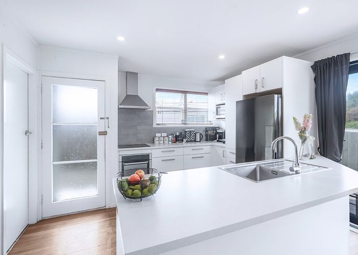  at 9 Katherine Place, Melville, Hamilton, Waikato