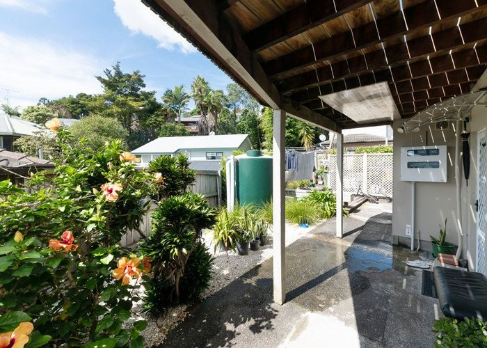  at 23 Downing Street, Glenfield, North Shore City, Auckland