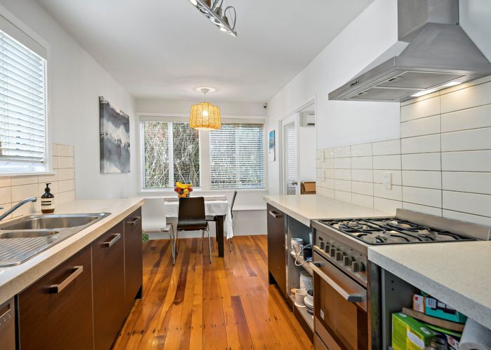  at 71 Oranga Avenue, Onehunga, Auckland