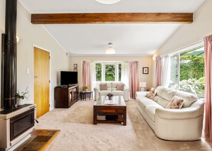  at 2/208 Hillsborough Road, Hillsborough, Auckland