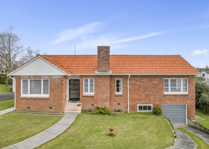  at 33 Seabrook Avenue, New Lynn, Waitakere City, Auckland
