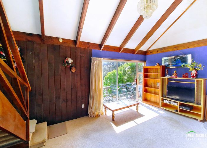  at 1/5 Karapiti Place, Glen Eden, Auckland