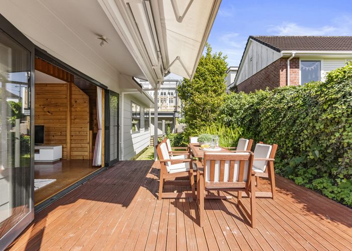 at 17A Bonnie Brae Road, Meadowbank, Auckland