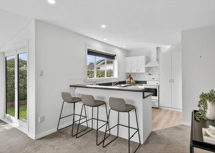  at 40 Harrowdale Drive, Avonhead, Christchurch City, Canterbury