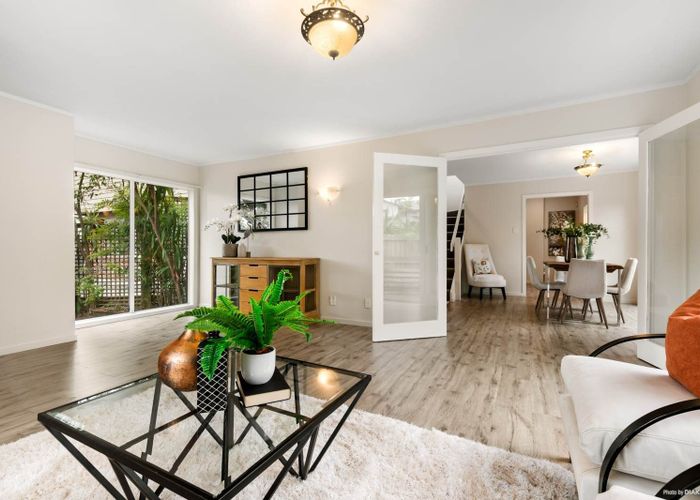 at 2/5 Stanley Avenue, Milford, Auckland