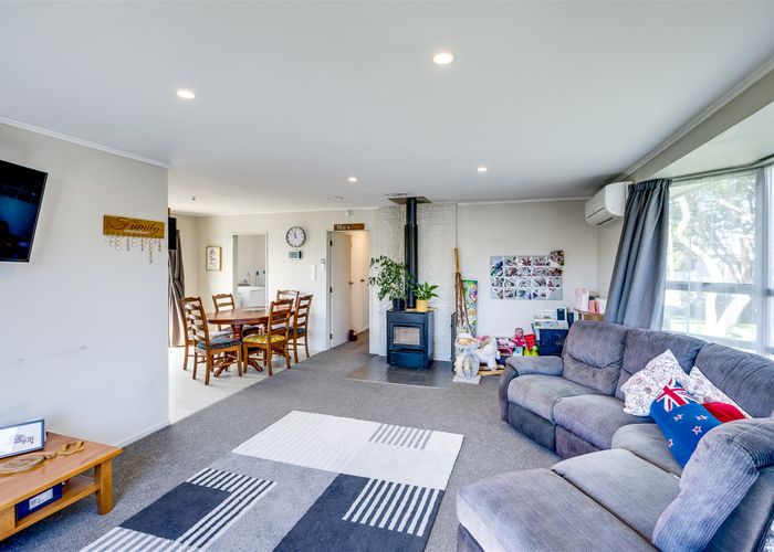  at 22 Jeffares Place, Taradale, Napier