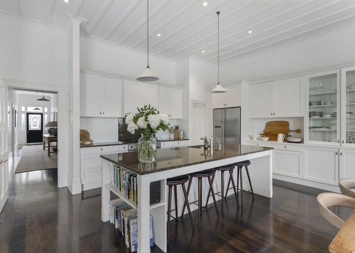  at 17 Tainui Road, Devonport, Auckland