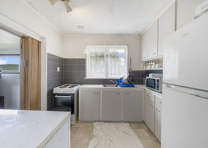  at 5 Wordsworth Road, Manurewa, Manukau City, Auckland