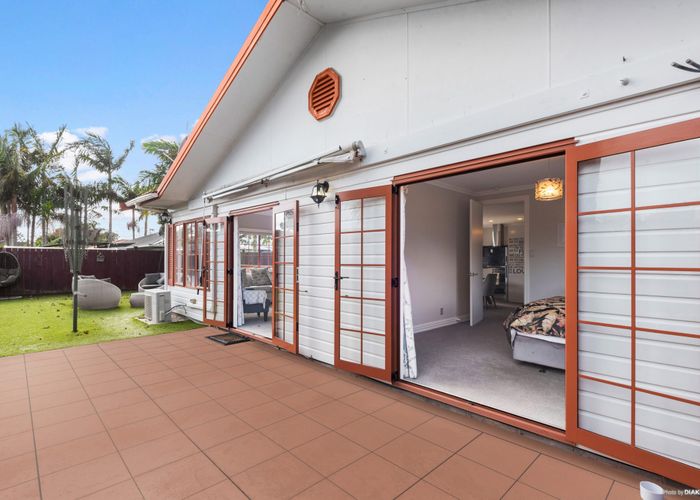  at 75a  Matipo Road, Te Atatu Peninsula, Waitakere City, Auckland