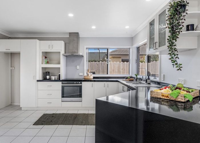  at 37 Bob Charles Drive, Golflands, Manukau City, Auckland