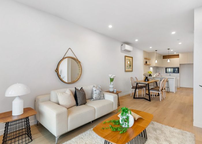  at 37 Puihi Crescent, Westgate, Waitakere City, Auckland