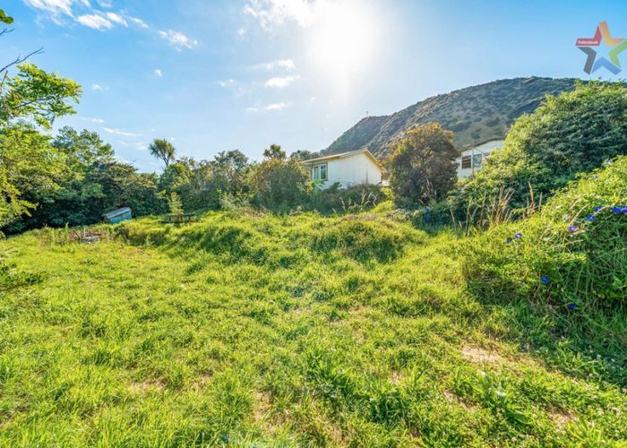  at 15 Beach Road, Paekakariki