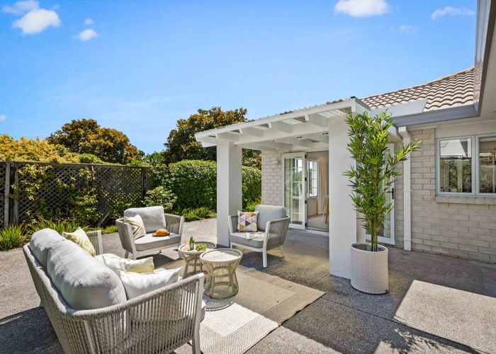  at 1 Tyburn Lane, Unsworth Heights, Auckland
