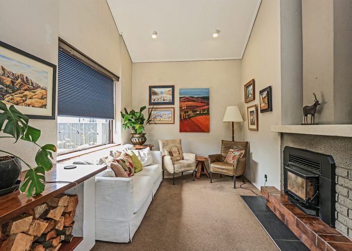  at 406A Frederick Street West, Mahora, Hastings, Hawke's Bay