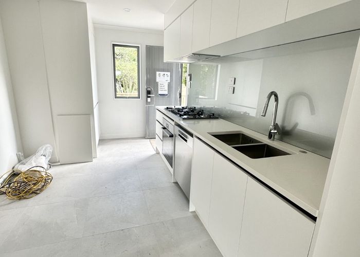  at 4/11 Celeste Place, Glenfield, North Shore City, Auckland