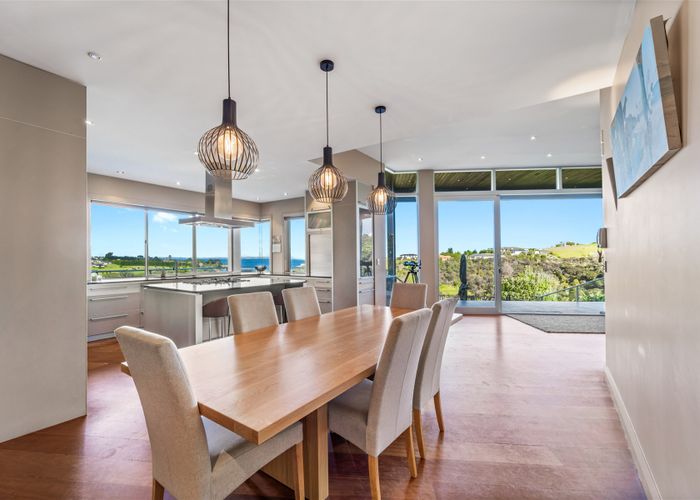  at 139 Roberts Road, Matakatia, Whangaparaoa