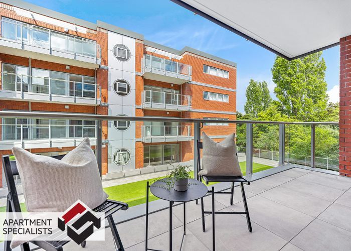  at 4 Wagener Place, Mount Albert, Auckland City, Auckland