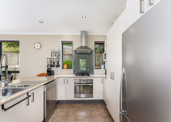  at 8 Botany Lane, Whitby, Porirua, Wellington