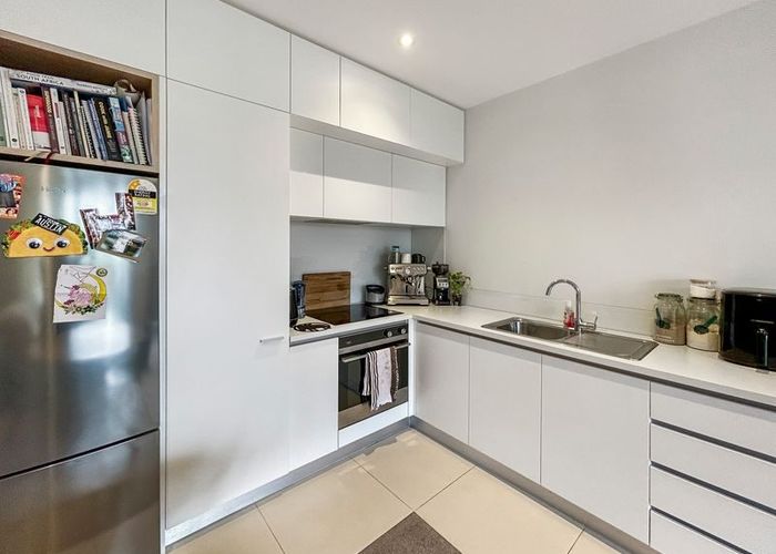  at 5/117 Buckley Avenue, Hobsonville, Waitakere City, Auckland