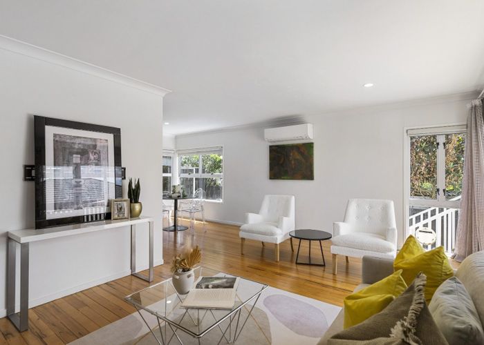  at 7B Anne Road, Hillcrest, Auckland