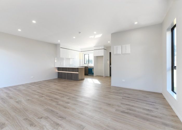  at 42 The Boulevard, Sunnyhills, Manukau City, Auckland