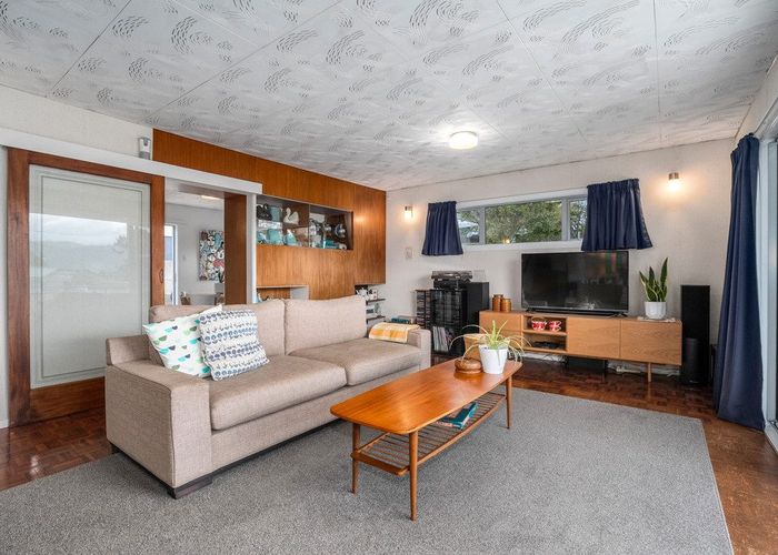  at 2 Rondane Place, Tirohanga, Lower Hutt, Wellington