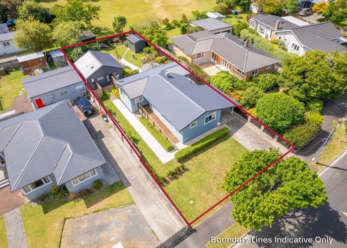  at 15 Vine Street, Hillcrest, Hamilton