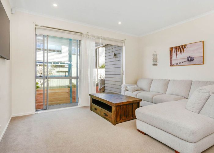  at 43 Pencaitland Drive, Flat Bush, Auckland