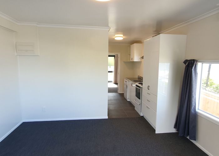  at 4 London Road, Korokoro, Lower Hutt, Wellington