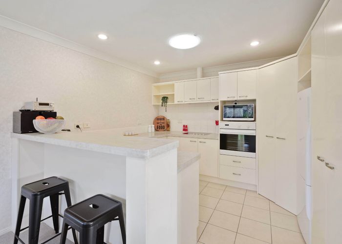  at 74 Hillwell Drive, Henderson, Waitakere City, Auckland