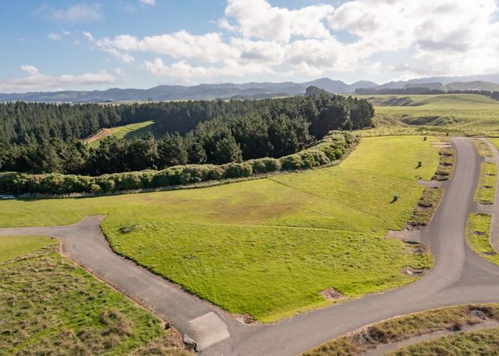  at 39 Tama Road, Riversdale Beach, Masterton