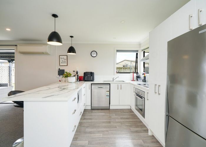  at 90 Mavora Crescent, Heidelberg, Invercargill
