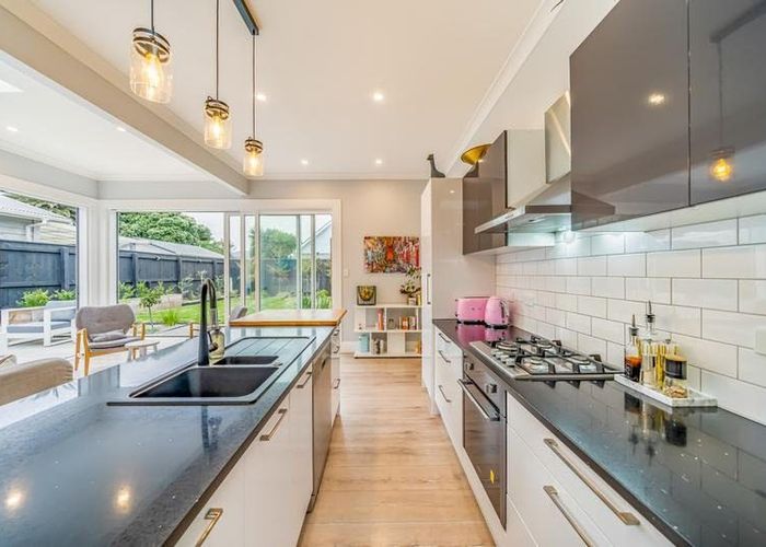  at 18 Bolton Street, Petone, Lower Hutt, Wellington