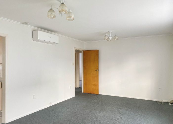 For rent 3/95 Whites Line East, Woburn, Lower Hutt, Wellington