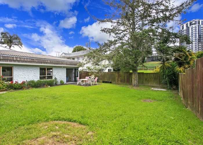  at 6 Burns Avenue, Takapuna, North Shore City, Auckland