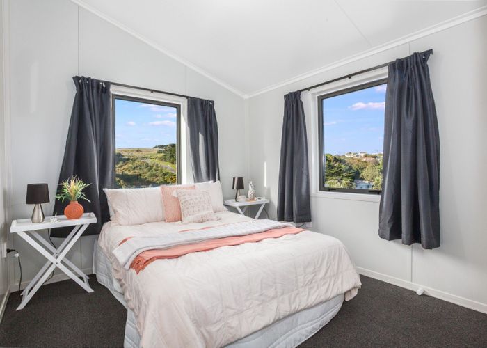  at 48 Whanake Street, Titahi Bay, Porirua, Wellington