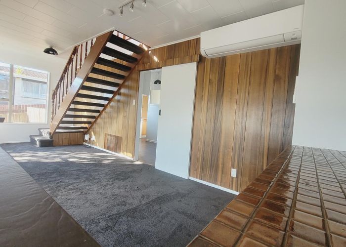  at 114 Gloaming Hill, Titahi Bay, Porirua, Wellington