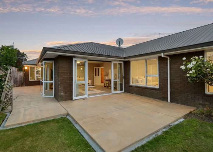  at 8 Patricia Place, Harewood, Christchurch