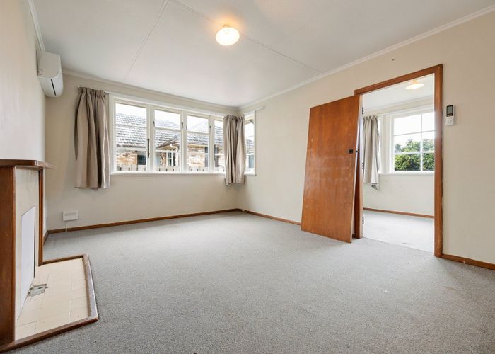  at 37 Montgomery Crescent, Bader, Hamilton, Waikato
