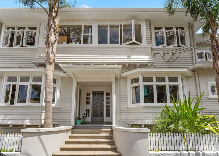  at 25 Carlton Gore Road, Grafton, Auckland