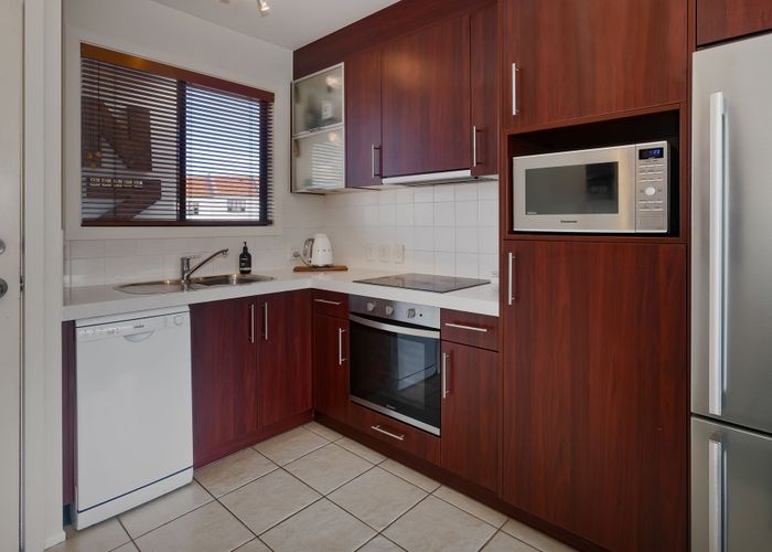  at 29/21 Armoy Drive, East Tamaki, Manukau City, Auckland