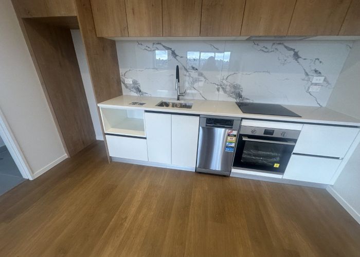  at 35 Cedar Heights Avenue, Massey, Waitakere City, Auckland